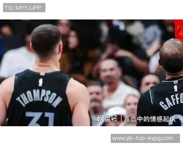 克莱回忆灰熊恶行22年季后赛致队友胳膊肘骨折的惨痛经历 克莱回忆灰熊恶行22年季后赛致队友胳膊肘骨折的惨痛经历