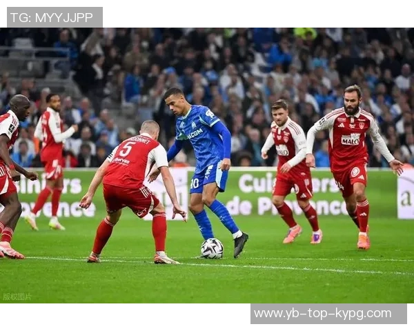 巴黎关注巴萨18岁中场胡安埃尔南德斯合同明夏到期引发转会speculation 巴黎关注巴萨18岁中场胡安埃尔南德斯合同明夏到期引发转会speculation