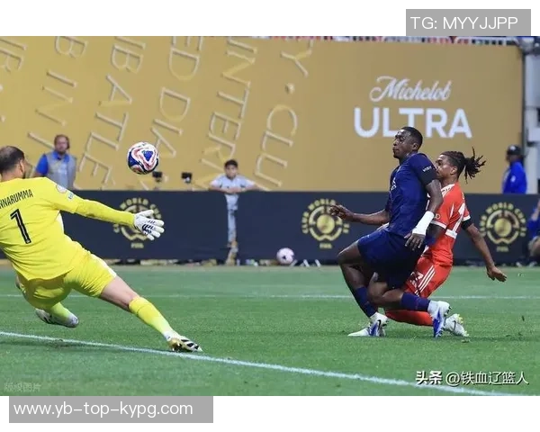 法国队医质疑巴黎队医双标行为登贝莱与杜埃处理不公引发争议 法国队医质疑巴黎队医双标行为登贝莱与杜埃处理不公引发争议